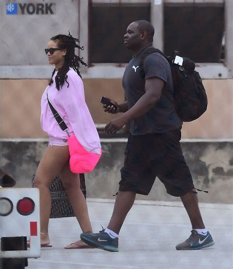 Rihanna At Airport In Barbados 08 19 2018 • Celebmafia