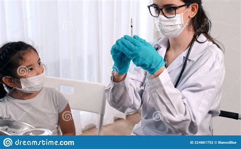 Babe Girl Visits Skillful Doctor At Hospital For Vaccination Stock Photo Image Of Hospital