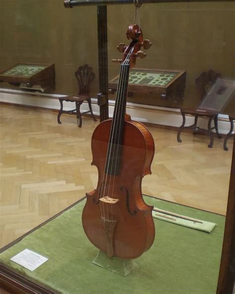 Top 5 Most Expensive Violins In The World In 2023