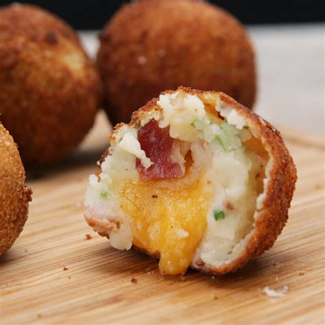 Transfer to a baking tray and bake in a preheated oven for 5 minutes at 400˚f (200. Loaded Cheesy Mashed Potato Balls Recipe by Tasty