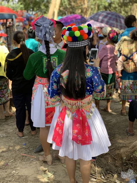 pin-by-kia-vue-on-hmong-clothes-from-around-the-world-hmong-clothes,-historical-costume