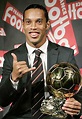 Ronaldinho recibe el Balón de Oro | Deportes | EL PAÍS