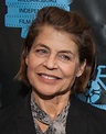 Linda Hamilton back to business with 'Terminator: Dark Fate'