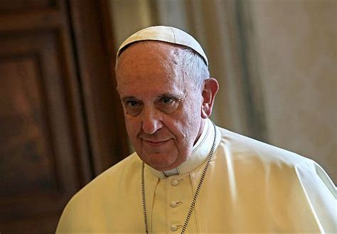 Papież apeluje o uwolnienie więźniów politycznych w birmie. Papież Franciszek zatwierdził "armię" egzorcystów. Będą walczyć z demonami - WP Wiadomości
