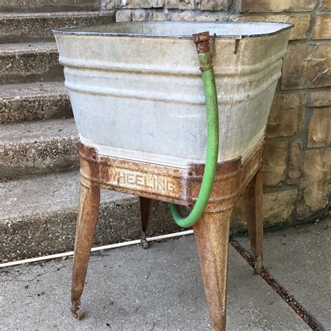 Antique Metal Wash Tub