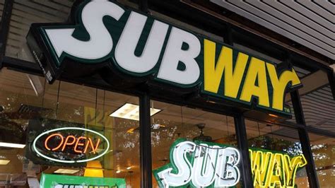 A lawsuit claims the tuna sandwiches sold by subway don't actually contain tuna, but subway is fighting back against what it calls baseless accusations. Lawsuit claims Subway's tuna sandwiches 'lack any trace of ...