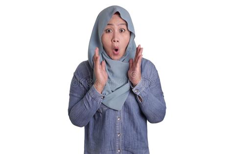 Cute Muslim Lady Shows Shocked Surprised Face With Open Mouth Stock Image Image Of Unexpected