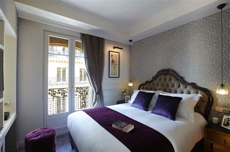 Up to 1,560 square feet, the st. Citadines_Suites_Louvre_Paris_Royale_Suite_(Bedroom) - Luxsure
