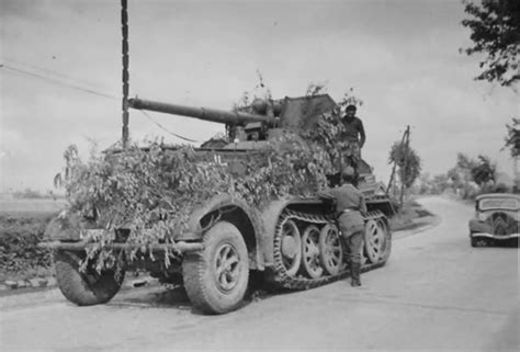 Camouflaged Sdkfz 8 With 88 Mm Flak Halftrack France 1940 World War