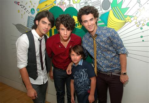 Jonas brothers family members has started gaining numerous audiences of all ages and nations. Jonas Brothers Family Pictures | POPSUGAR Celebrity UK Photo 2