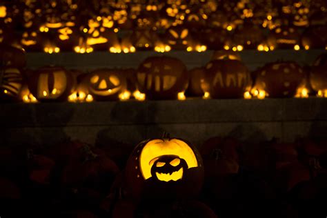Halloween Spending Set To Reach Record Levels