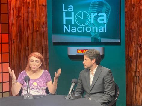 Fernanda Tapia Y Sergio Bonilla De ‘la Hora Nacional “la Radio Nunca