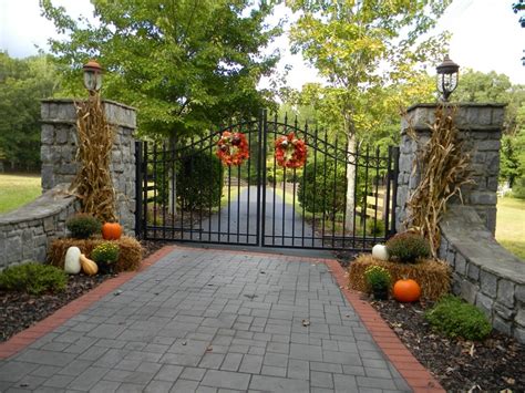 Check spelling or type a new query. 45 best Driveway Gate images on Pinterest | Driveway ...