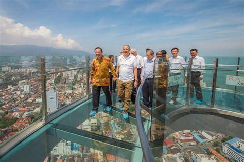 Opening & closing timings, parking options, restaurants nearby or what to see on your visit to the top penang? PHOTOS The Highest Glass Skywalk In Malaysia Is Now Open ...
