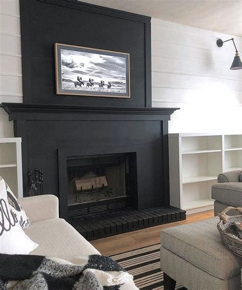 10 Black And White Fireplace