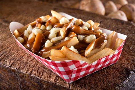 13 Popular Canadian Comfort Foods You Can Enjoy In The Wintertime