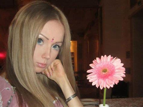 Valeria Lukyanova The Real Life Ukrainian Barbie Doll Photos And Video