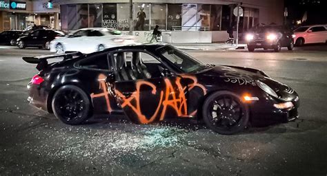Looters Vandalize And Wreck Porsche 911 Gt3 Rs In Los Angeles Carscoops