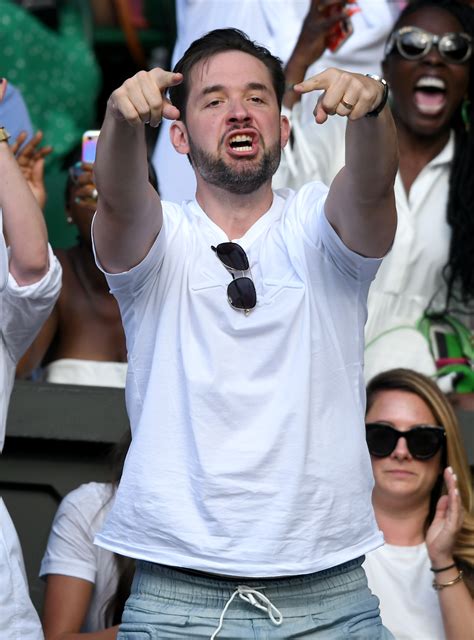 Serena williams's husband alexis ohanian, 35, brought their tot to the court on sunday, as the tennis pro made sure she was prepared for second week of the competition. Serena Williams' Husband Alexis Ohanian Is The Ultimate ...