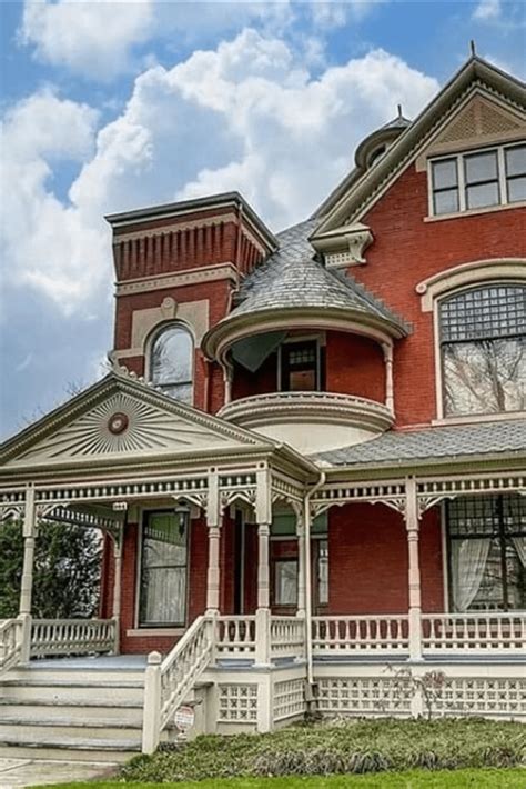 1889 Queen Anne For Sale In Findlay Ohio — Captivating Houses Old