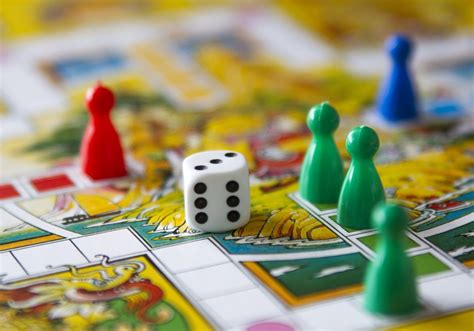 5 Canadian board games for rainy days at the cottage - Cottage Life
