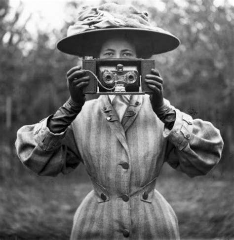 Victorian Women Photographers With Their Cameras — Online Dont Take