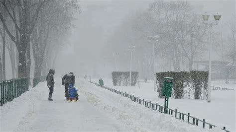 Vremea O Ia Razna La început De Săptămână Unde Va Ninge