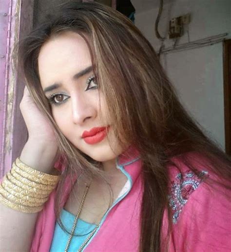 The serial is produced by momina duraid under their production company md productions. Hot Mujra: Nadia gul pashto hot dance video 2014