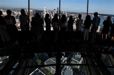 Space Needle Renovation Includes Knee Buckling New Attraction