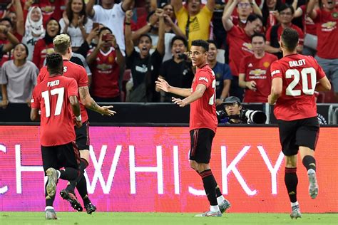 Uefa europa league live commentary for manchester united v milan on 11 march 2021, includes full match statistics and key events, instantly updated. Man Utd 1-0 Inter Milan, LIVE stream online: International ...