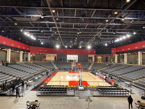 Gateway Center Arena Opens New Doors