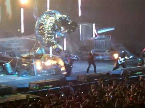 He is the guitarist for face without fear and a former member of dope, murderdolls, fractured mirror (ace frehley tribute band), and roughhouse (formerly teeze). SlipKnot Drummer Joey Spinning In Mid Air.. - YouTube