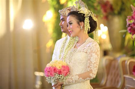 Inspirasi Pernikahan Adat Sunda Onyam Upacara Adat Sunda Telp 0822