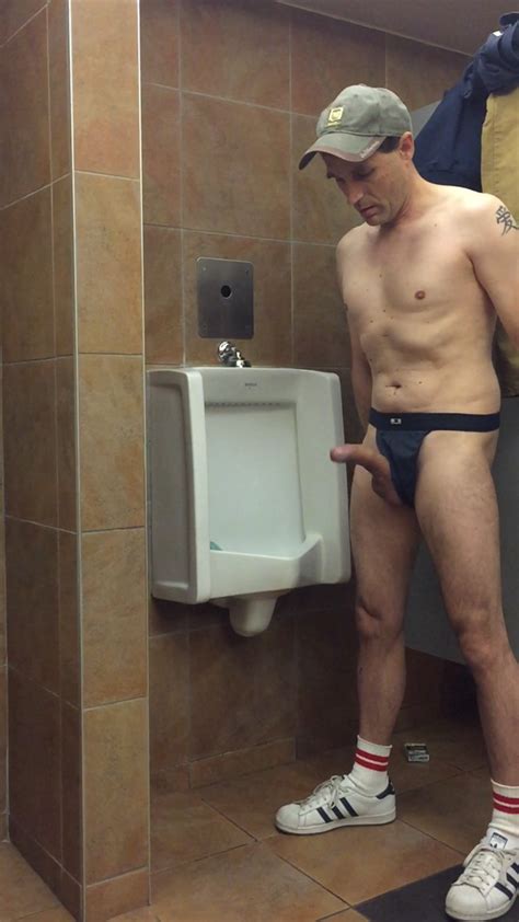Showing It Off At The Mens Room Urinals Page 394 Lpsg