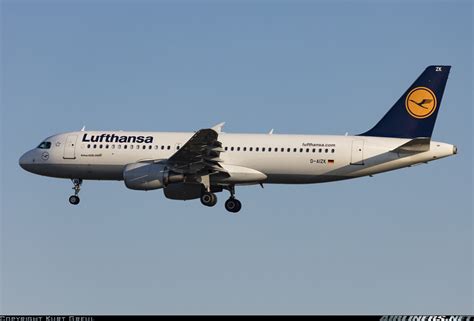 Airbus A320 214 Lufthansa Aviation Photo 2698435