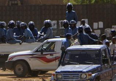 Sudan Police Uses Tear Gas To Disperse Protest World News India TV