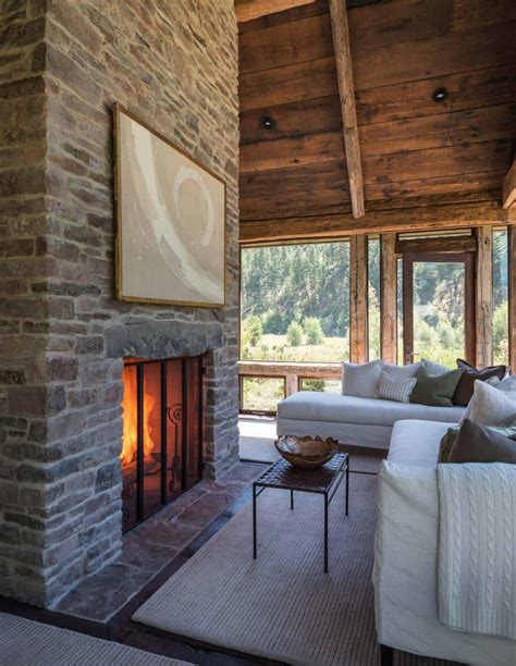 Rustic istrian stone house, liznjan. Rustic stone and timber dwelling overlooking the Grand Tetons