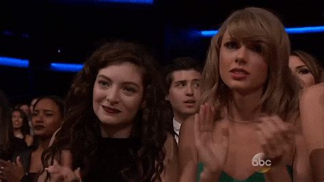 Taylor Swift Sus Mejores Reacciones En Los Amas En 10 S Luces