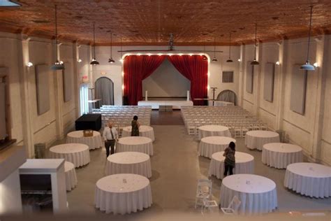 How To Transform A Room For A Party Wedding Reception Layout