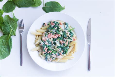 Pasta Met Zalm Spinazie En Boursin Saus Suus Kookt