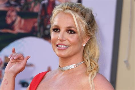 ‘shes Flying Off The Handle Britney Spears Reportedly Refusing Help