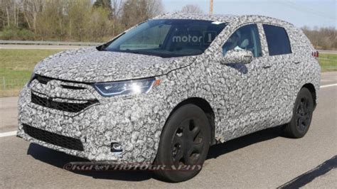 Next Gen Honda Cr V Spied For The First Time Cartrade