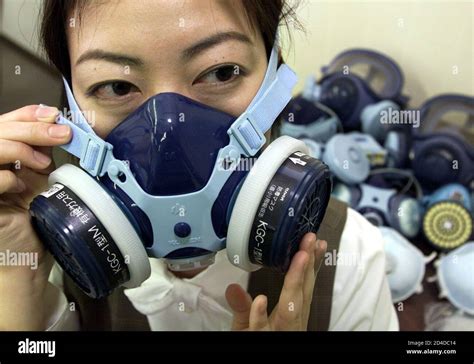 Japanese Gas Mask Hi Res Stock Photography And Images Alamy