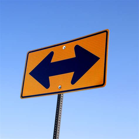 Both Ways Arrow Street Sign Picture | Free Photograph | Photos Public Domain