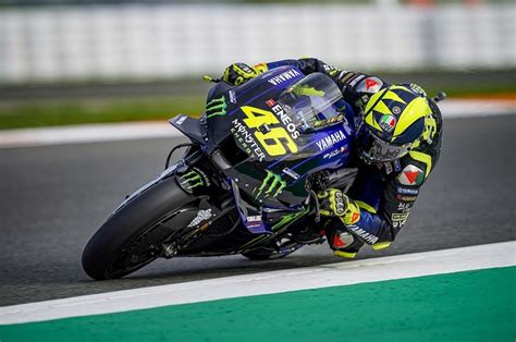 Valentino rossi's plans to bring his vr46 team to motogp in 2022 have taken a messy turn as motorsport.com understands no deal with aramco has been reached. Persiapan Valentino Rossi Agar Tidak Telat Panas pada ...
