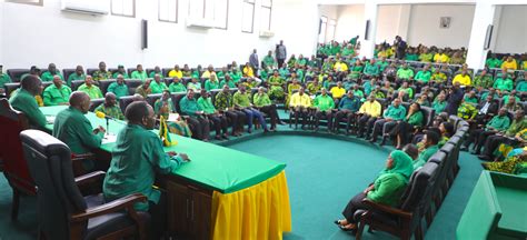 Mhe Rais Magufuli Akutana Na Wabunge Wa Ccm Ukumbi Wa Makao Makuu Ya