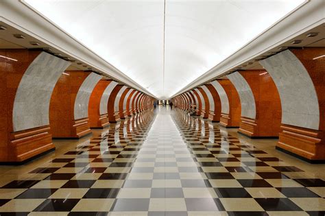 20 Moscow Metro Stations Ranging From Beautiful To Absolutely