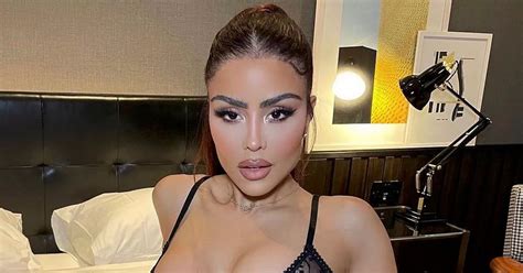 Model Flaunts New Bum Fillers In Thong And Exclaims Go Big Or Go Home