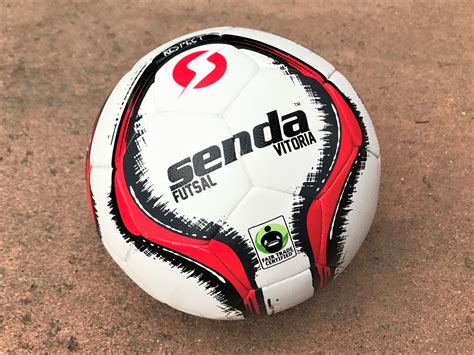 Futsal earned the status of fifa's official form of indoor soccer in the 1980s as it was recognized as a futsal is played with touchline boundaries and without walls. Senda Vitoria Futsal Ball - Feature Review | Soccer Cleats 101