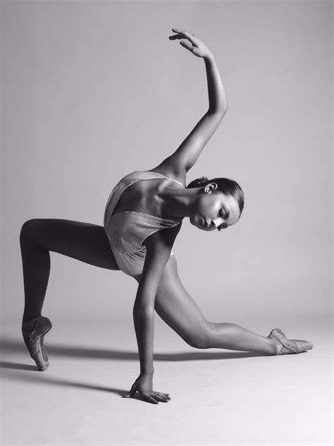 Pin By Leila At On Dance Dance Photography Poses Dance Picture Poses Dancer Photography
